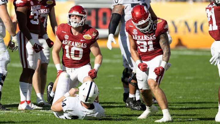 Arkansas Trolls Penn State on Twitter After Outback Bowl Win