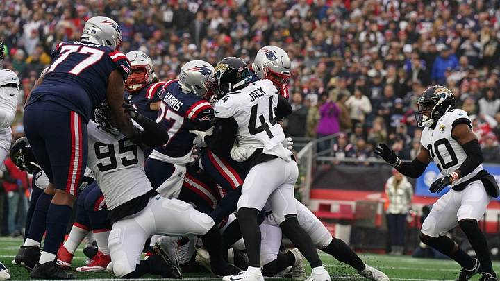 Patriots 50, Jaguars 10: New England Balks at Jacksonville's Attempts to Compete Patriots 50, Jaguars 10: New England Balks at Jacksonville's Attempts to Compete