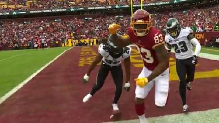 WATCH: Washington TE OUT After Freak Sideline Collision