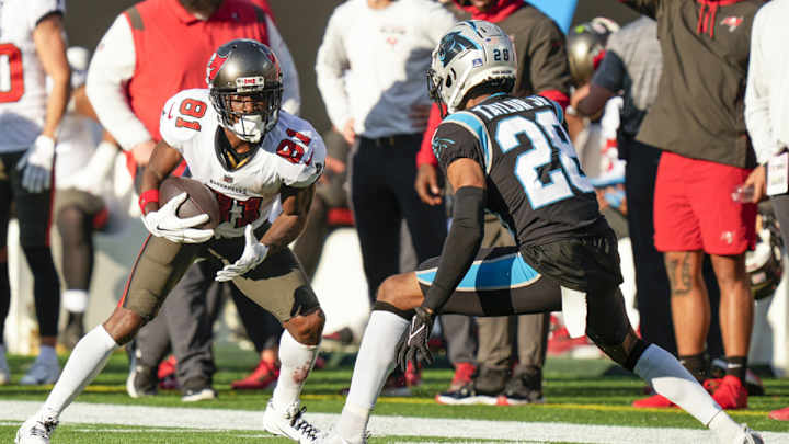 Watch: Antonio Brown Strips, Leaves Field During Game against Jets Watch: Antonio Brown Strips, Leaves Field During Game against Jets