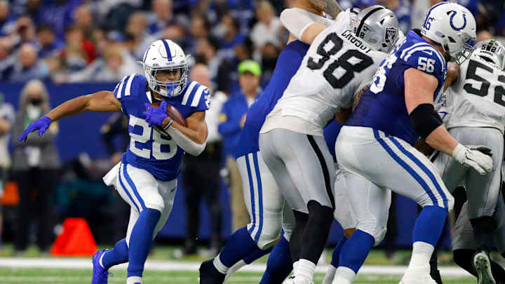 Colts vs. Raiders | Week 17 | Crunching Numbers