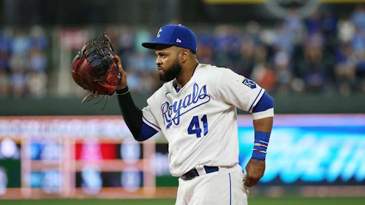 Santana Scratched, Melendez to Debut as Royals Face Cardinals Santana Scratched, Melendez to Debut as Royals Face Cardinals