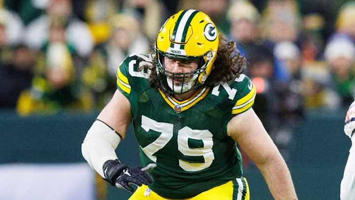 Kelly, Savage, Moore Latest Additions to COVID List