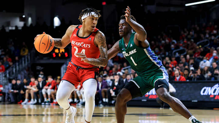 Jeremiah Davenport Named to AAC Weekly Honor Roll for Second Time in Past Month