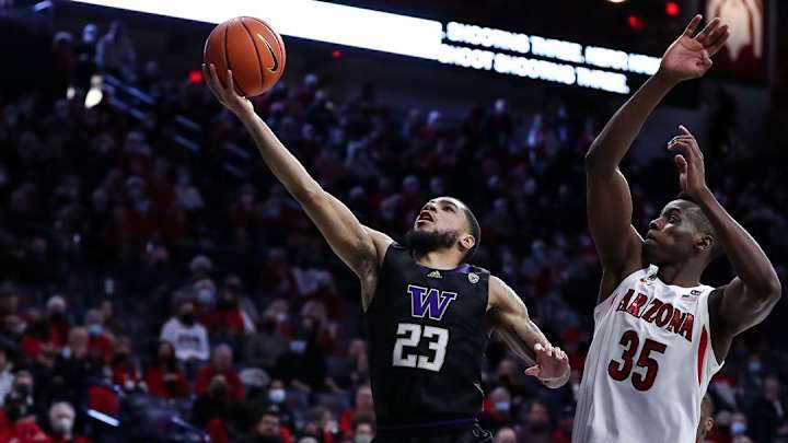 Huskies Push Arizona for 32 Minutes Before Giving In Huskies Push Arizona for 32 Minutes Before Giving In