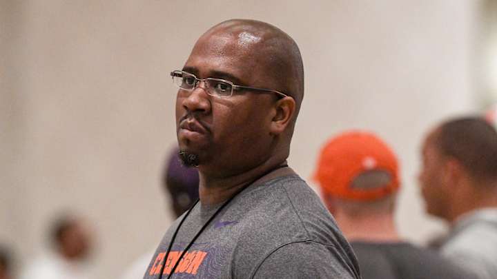 Oklahoma Officially Announces Todd Bates as Associate HC/Co-Defensive Coordinator Oklahoma Officially Announces Todd Bates as Associate HC/Co-Defensive Coordinator