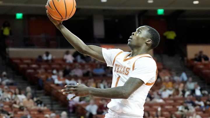 Jones, Texas' Defense Shine in 66-52 Win Over Rival Sooners
