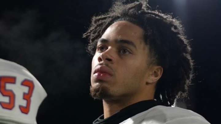 Huskies Move to Re-offer Elite Local Corners