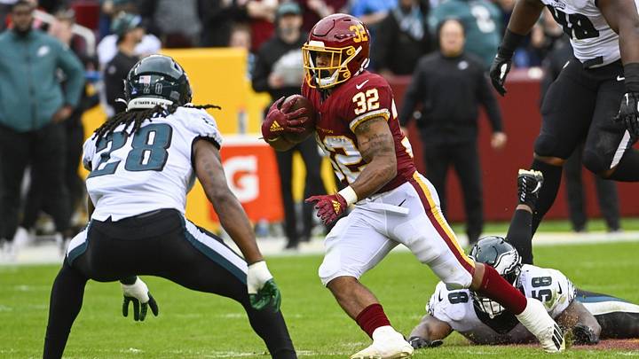 EAGLES NOTEBOOK: Jalen Hurts Talks COVID EAGLES NOTEBOOK: Jalen Hurts Talks COVID
