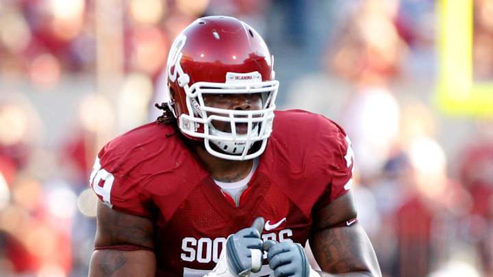 Report: Oklahoma to Hire Former OL Phil Loadholt to Support Staff Report: Oklahoma to Hire Former OL Phil Loadholt to Support Staff