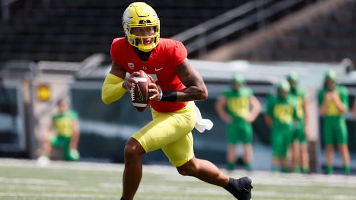 Former Oregon QB Robby Ashford Commits to Auburn