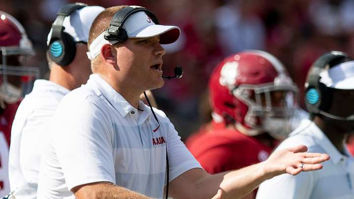 Tosh Lupoi Hired as Oregon's Defensive Coordinator, Linebackers Coach