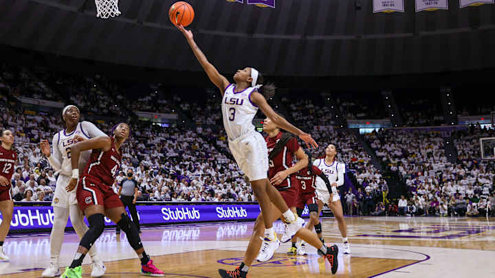 LSU Lady Tigers Keep Pace With No. 1 South Carolina, Fall Just Short in 66-60 Loss