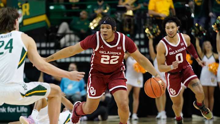 Oklahoma Must Correct Turnover Issues to Upset Iowa State