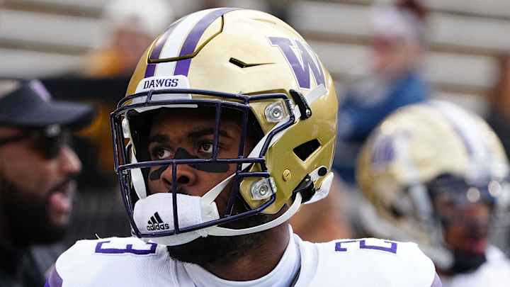 DeBoer Does His Husky Homework and Awards Mishael Powell a Scholarship