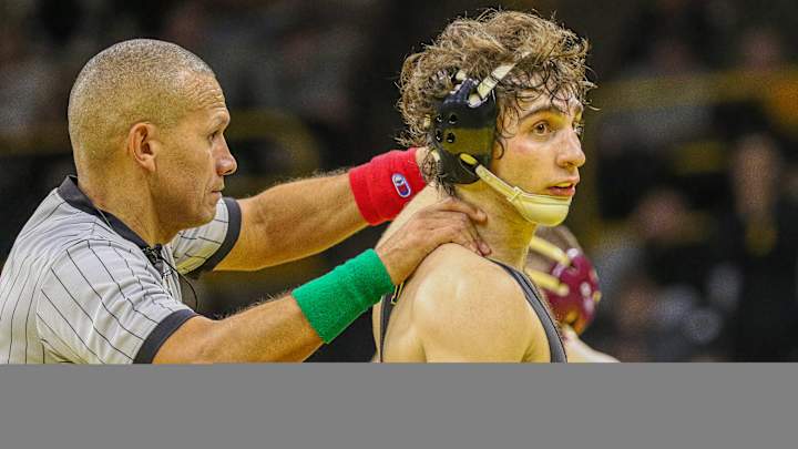 Iowa Wrestlers Triumph at Ohio State