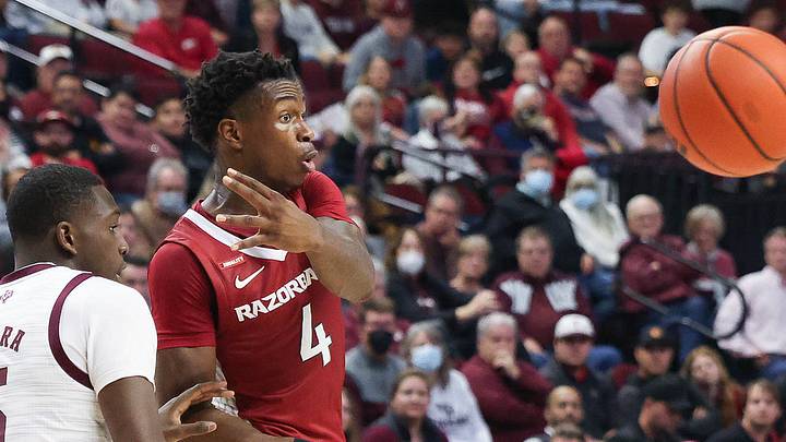 Razorbacks' Turnovers Big Part of Third Straight SEC Loss