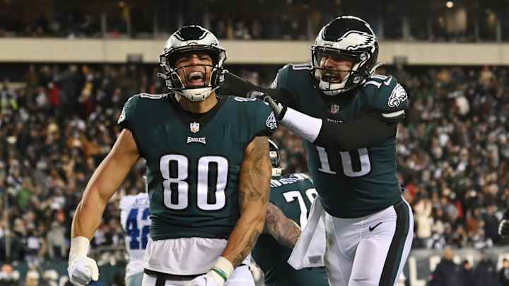 DeVonta Smith Sets Rookie Record, Tyree Jackson Makes Memorable First Catch