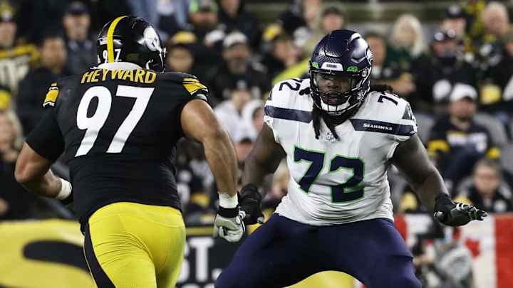 Seahawks 2022 Free Agent Primer: Brandon Shell