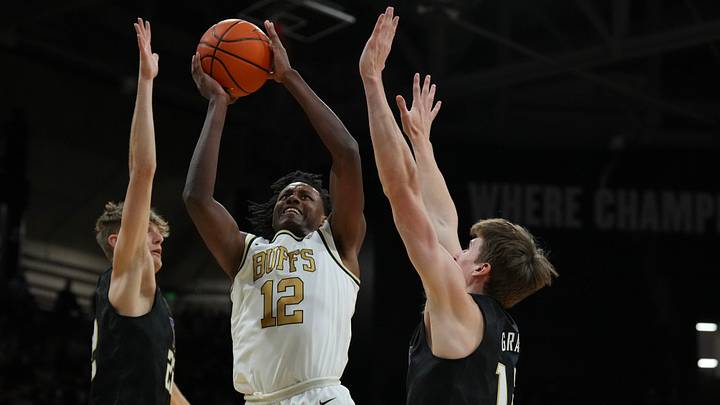 Buffaloes Shut Down Brown But UW Can't Respond, Lose 78-64