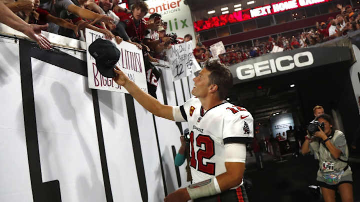 Buccaneers Clinch No. 2 Seed, Will Face Eagles in Wild Card Round
