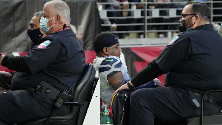 Quandre Diggs Suffers Fractured Fibula, Dislocated Ankle in Seahawks' Finale