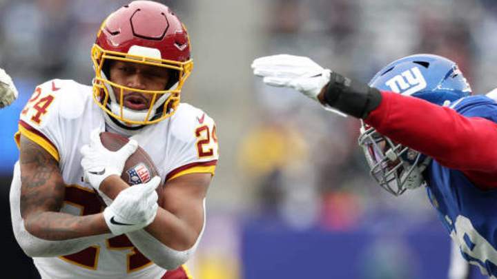 Washington WATCH: Antonio Gibson TD Puts Him Into 1,000-Yard Territory