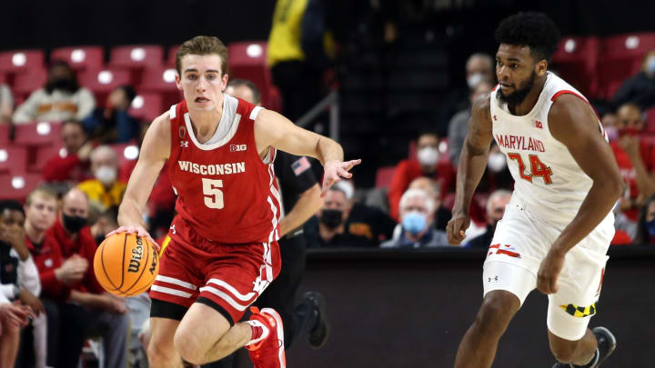 Big Ten Roundup: Badgers Get Big Road Win at Maryland; 5 Teams in Top-25 Poll