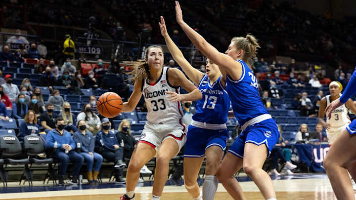 WBB: Wounded Huskies drop out of AP’s Top 10 for first time since 2005