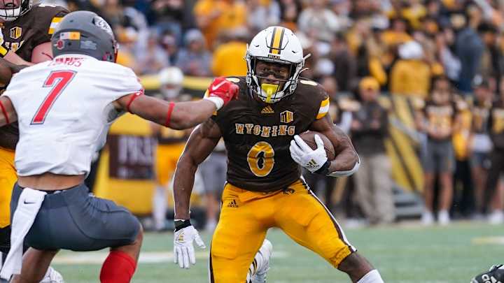 Wyoming RB Xazavian Valladay Transfers to Arizona State Wyoming RB Xazavian Valladay Transfers to Arizona State