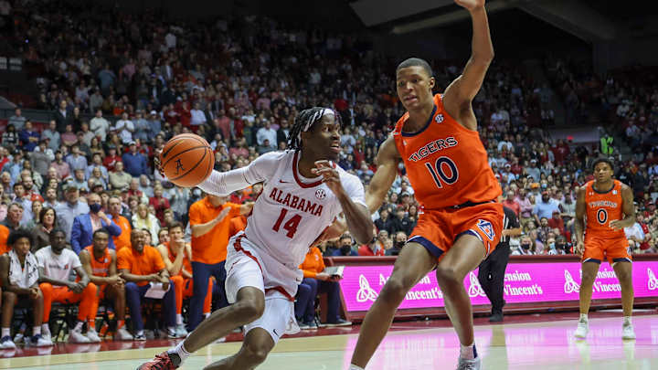 No. 24 Alabama's Late Game Comeback Comes Short Against No. 4 Auburn