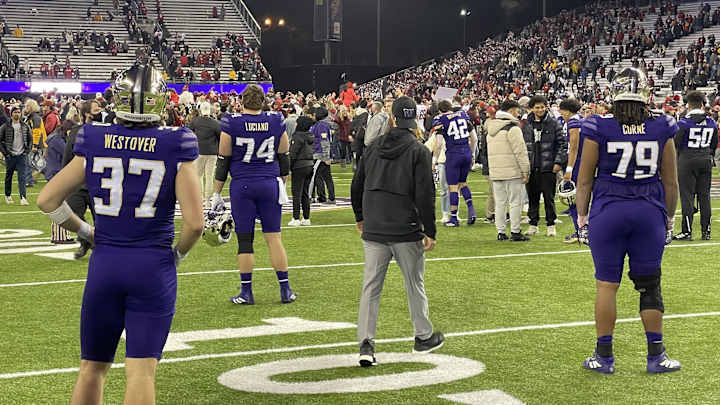 Huskies Aren't Starting Over, But Opening Lineup Needs Lots of Work