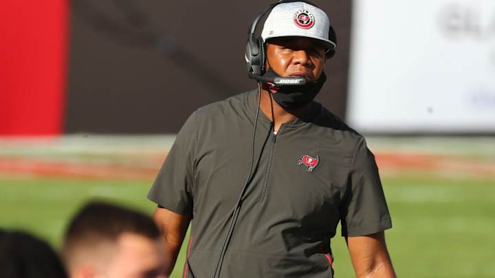 Jaguars Head Coach Search: Pros and Cons to Byron Leftwich's Candidacy Jaguars Head Coach Search: Pros and Cons to Byron Leftwich's Candidacy