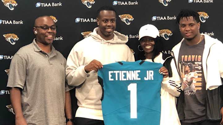 Jaguars RB Excited to be Close to Brother, Gators Commit Trevor Etienne
