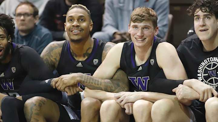 Huskies' Biggest Problem — No Points in the Paint