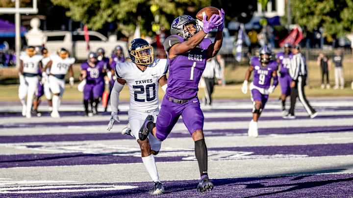 Central Arkansas WR Tyler Hudson Commits to Louisville Central Arkansas WR Tyler Hudson Commits to Louisville