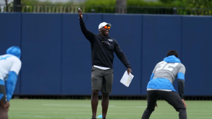 Chargers Fire Special Teams Coach Derius Swinton II
