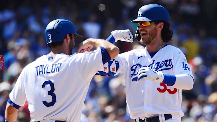 Dodgers: Chris Taylor Charity Golf Event Gets a Helping Hand from Teammates Dodgers: Chris Taylor Charity Golf Event Gets a Helping Hand from Teammates