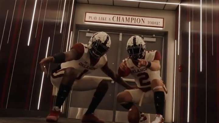 LOOK: USC QB Jaxson Dart, TE Michael Trigg Visit Oklahoma