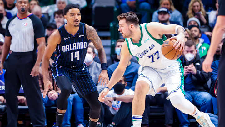 'Strictly Business': Doncic, Porzingis & Brunson Lead Mavs Past Magic, 108-92 'Strictly Business': Doncic, Porzingis & Brunson Lead Mavs Past Magic, 108-92