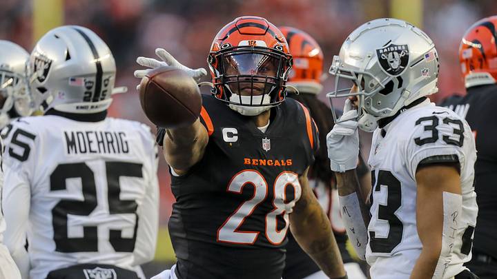 Joe Mixon Not in Top Five of Latest Running Back Rankings