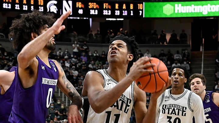 Prominent NU alum takes issue with officiating in Michigan State-Northwestern game