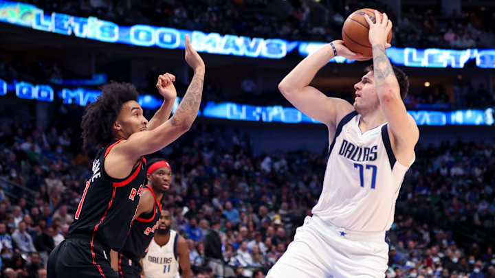 '41 Fireworks!': Doncic Leads Mavs in Tense Victory Over Raptors, 102-98