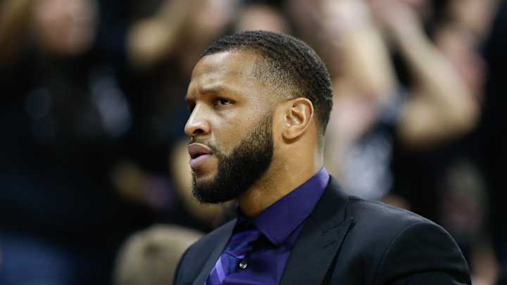 Conroy Keeps Huskies Together As They Beat Beavs