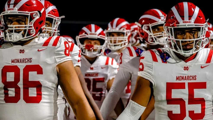 Huskies Offer Linebacker from HS National Champ Mater Dei