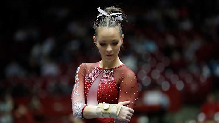 No. 9 Alabama Gymnastics Falls at No. 8 Auburn, 197.525-197.125