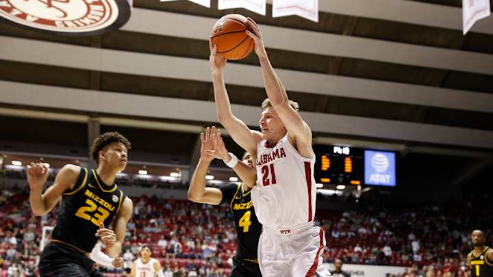 Britton Johnson's First Half Minutes Displayed Needed Effort Level for Alabama Britton Johnson's First Half Minutes Displayed Needed Effort Level for Alabama