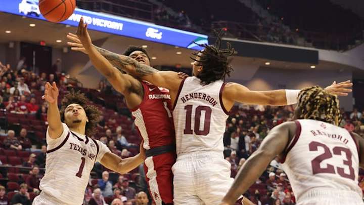 Aggies Fall To Arkansas In OT For Second Straight Loss