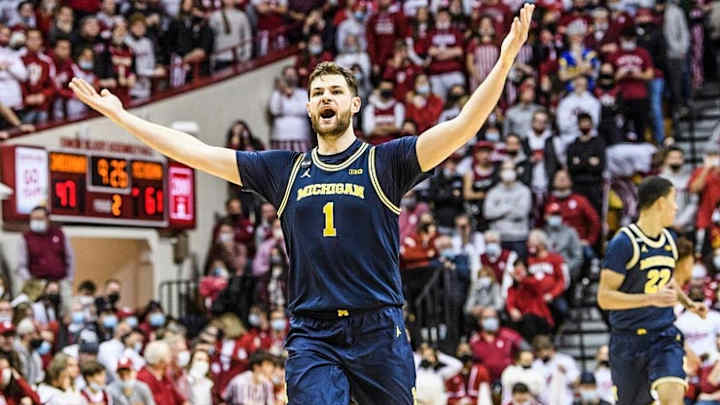 Hunter Dickinson Sounds Off On Texas Tech Head Coach Mark Adams