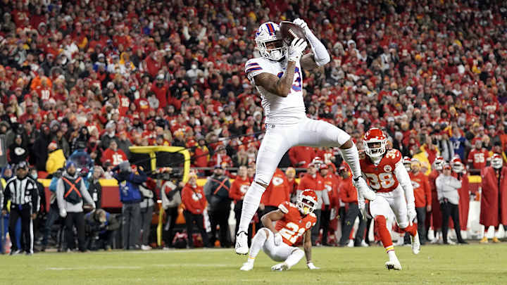 Gabriel Davis Catches NFL Playoff Record Four Touchdown Passes in Loss to Chiefs Gabriel Davis Catches NFL Playoff Record Four Touchdown Passes in Loss to Chiefs